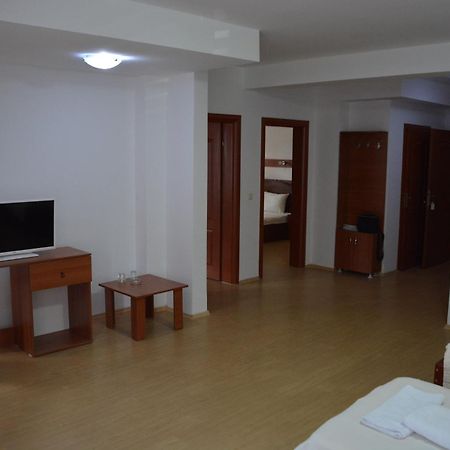 Arabella Hotel Kicevo Exterior photo