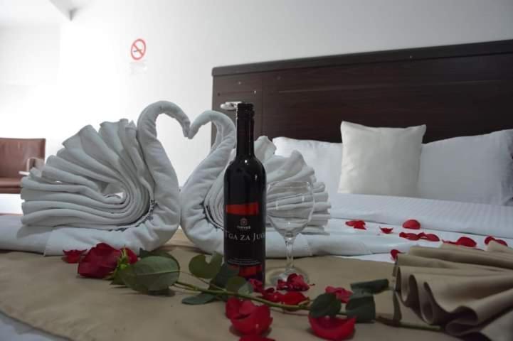 Arabella Hotel Kicevo Exterior photo