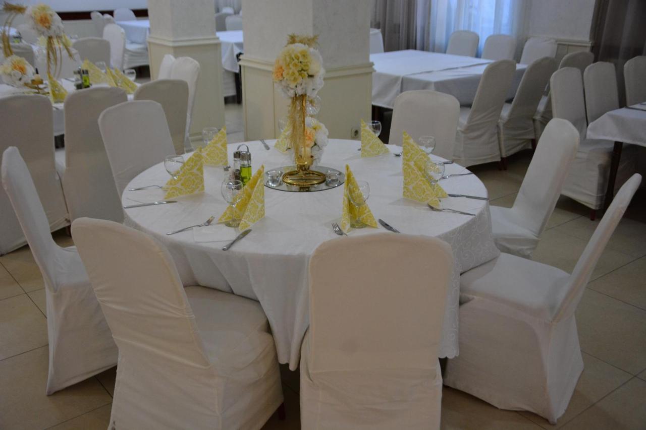 Arabella Hotel Kicevo Exterior photo