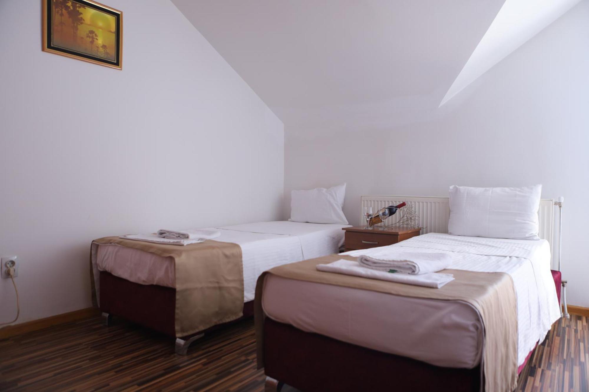 Arabella Hotel Kicevo Exterior photo