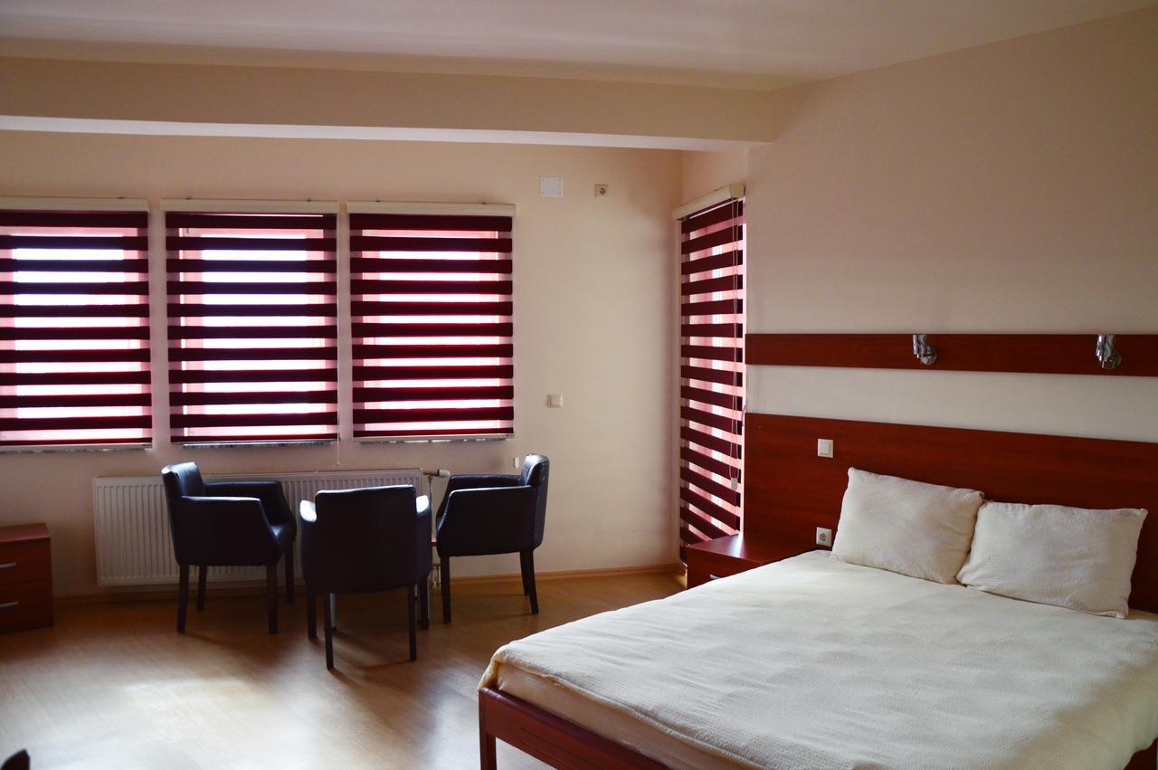 Arabella Hotel Kicevo Exterior photo